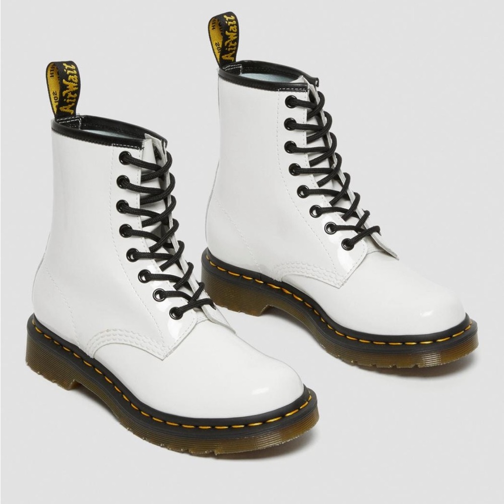 DR. MARTENS 1460 WOMEN'S PATENT LEATHER LACE UP BOOTS SIZE 5